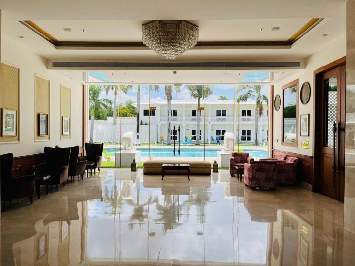 Hotel Chandela Khajuraho Bagian luar foto